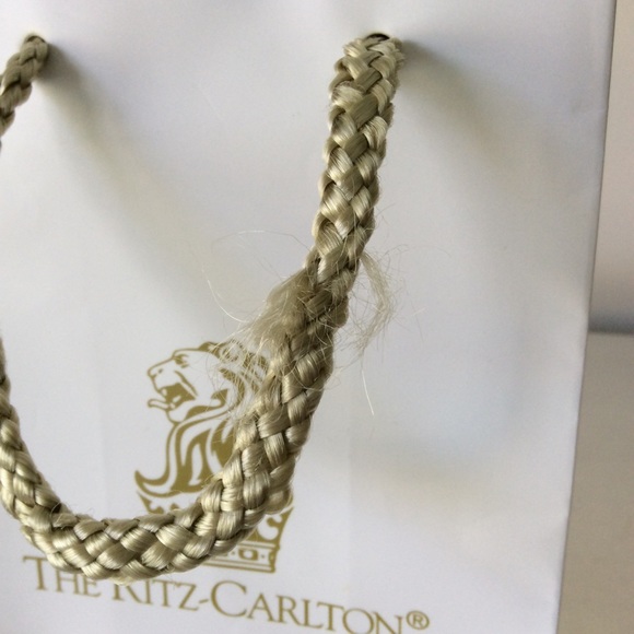 Gift with Purchase - Picture 6 of 6